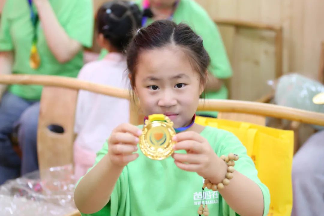 沒想到，這是9歲小女孩來爸媽在線學習的收獲！